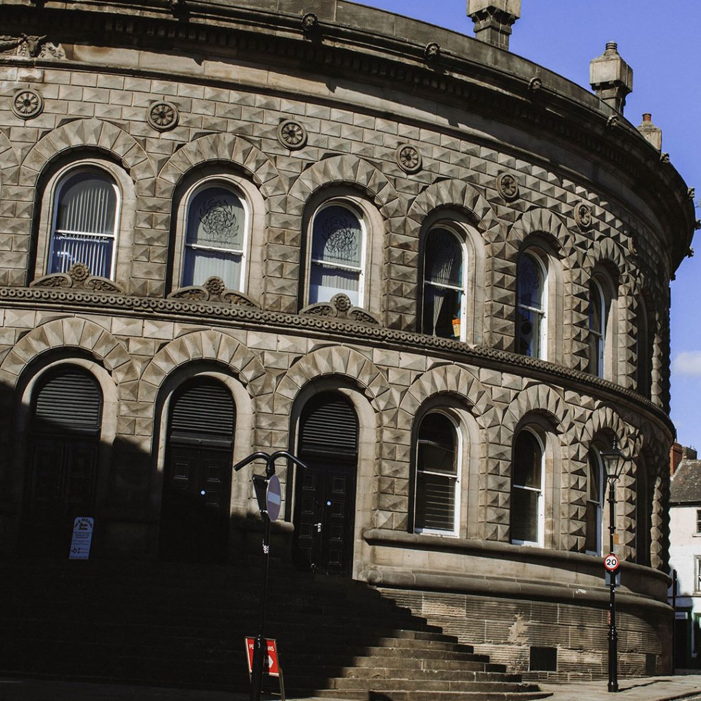 homes-businesses-control-pest-management-02-1024x1024